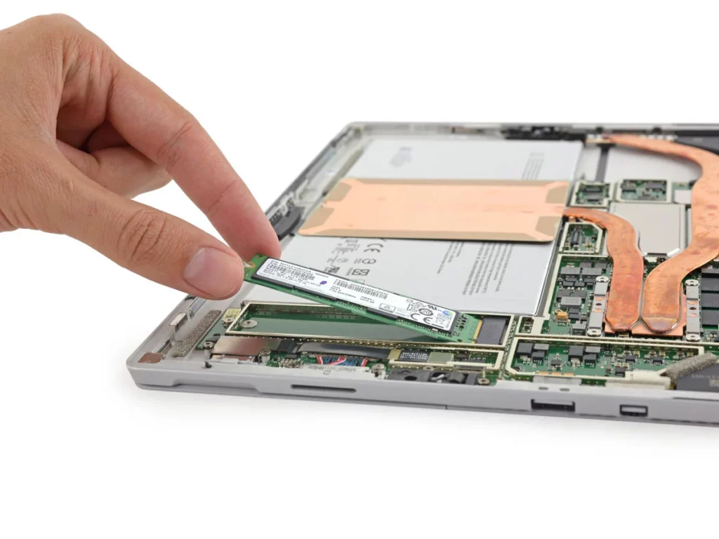 مزیت لپ تاپ دارای حافظه SSD