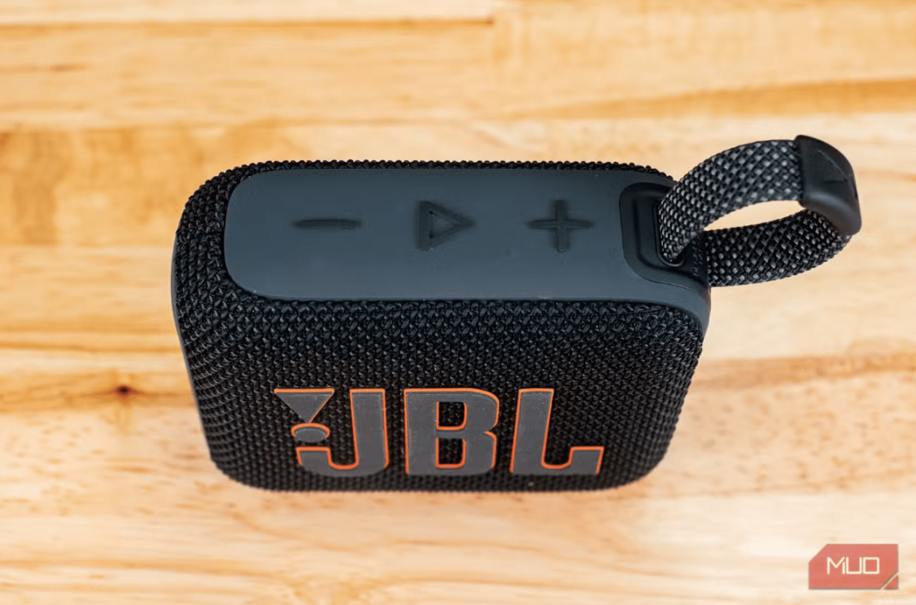 بررسی کامل اسپیکر بلوتوثی JBL Go 4