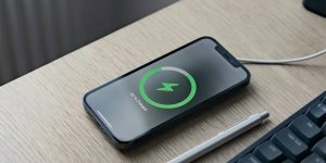 Adaptive Power در iOS 26 مبتنی بر هوش مصنوعی ممکن است آیفون 17 ایر را نجات دهد<span class='yasr-stars-title-average'><div class='yasr-stars-title yasr-rater-stars'
                           id='yasr-overall-rating-rater-89ef50a6ac45f'
                           data-rating='5'
                           data-rater-starsize='16'>
                       </div></span>