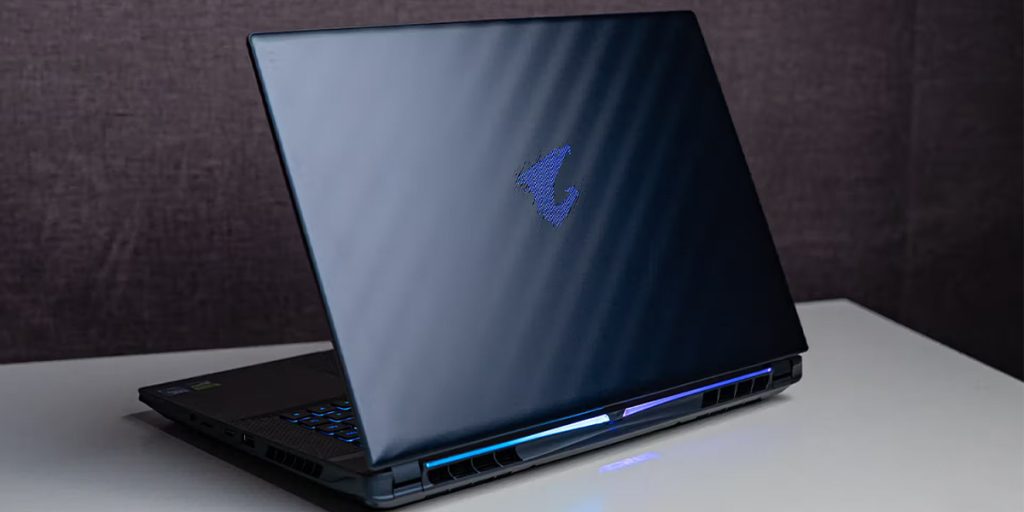 لپ-تاپ-گیمینگ-گیگابایت-AORUS-Master-16