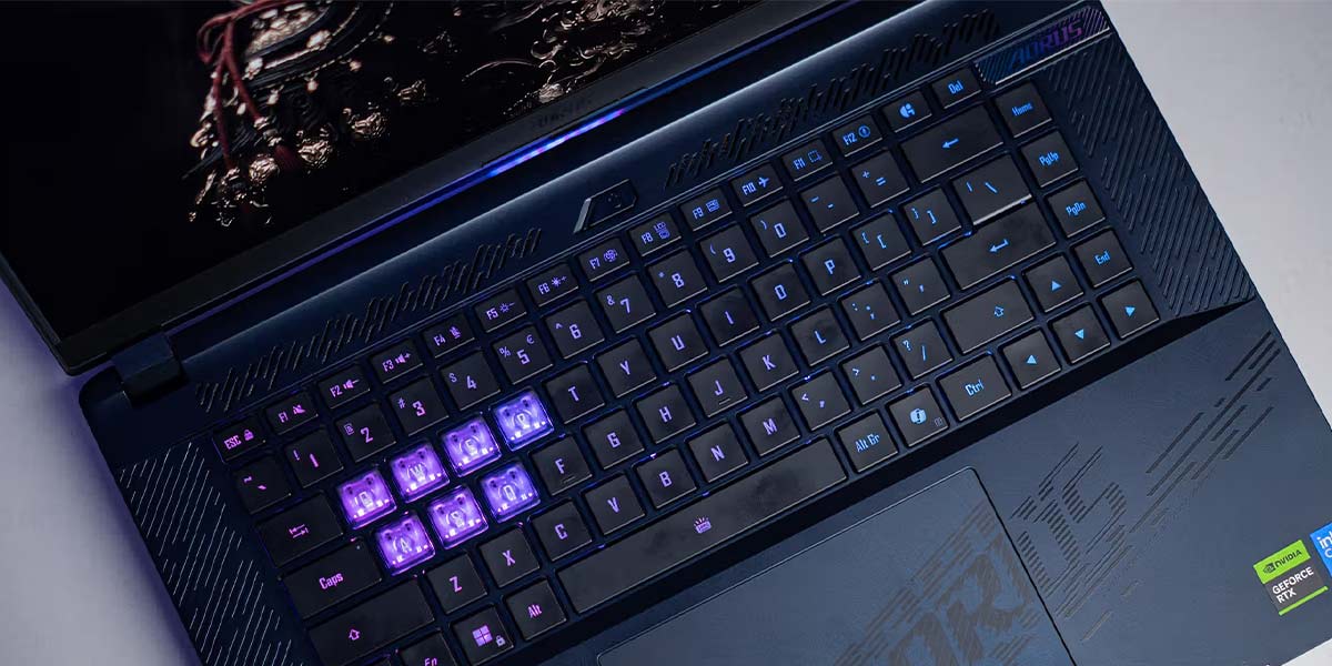 لپ-تاپ-گیمینگ-گیگابایت-AORUS-Master-16