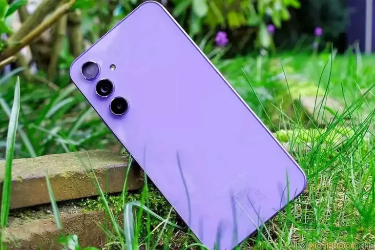 لیست قیمت گوشی موبایل ۲۶ مرداد ۱۴۰۴ + جدول<span class='yasr-stars-title-average'><div class='yasr-stars-title yasr-rater-stars'
                           id='yasr-overall-rating-rater-61093e38c9cbb'
                           data-rating='5'
                           data-rater-starsize='16'>
                       </div></span>