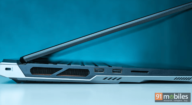 لپ تاپ MSI Titan 18 HX AI
