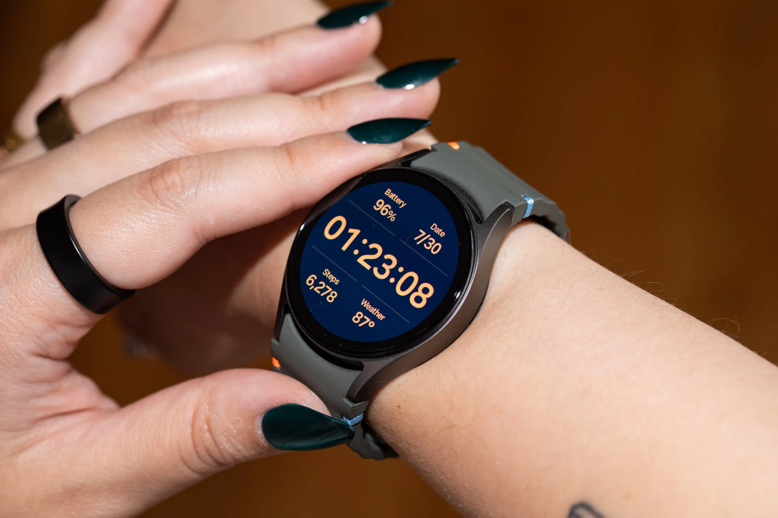 راهنمای خرید ساعت هوشمند تا 15 میلیون تومان Samsung Galaxy Watch 7 (نسخه 40 میلی‌متری)