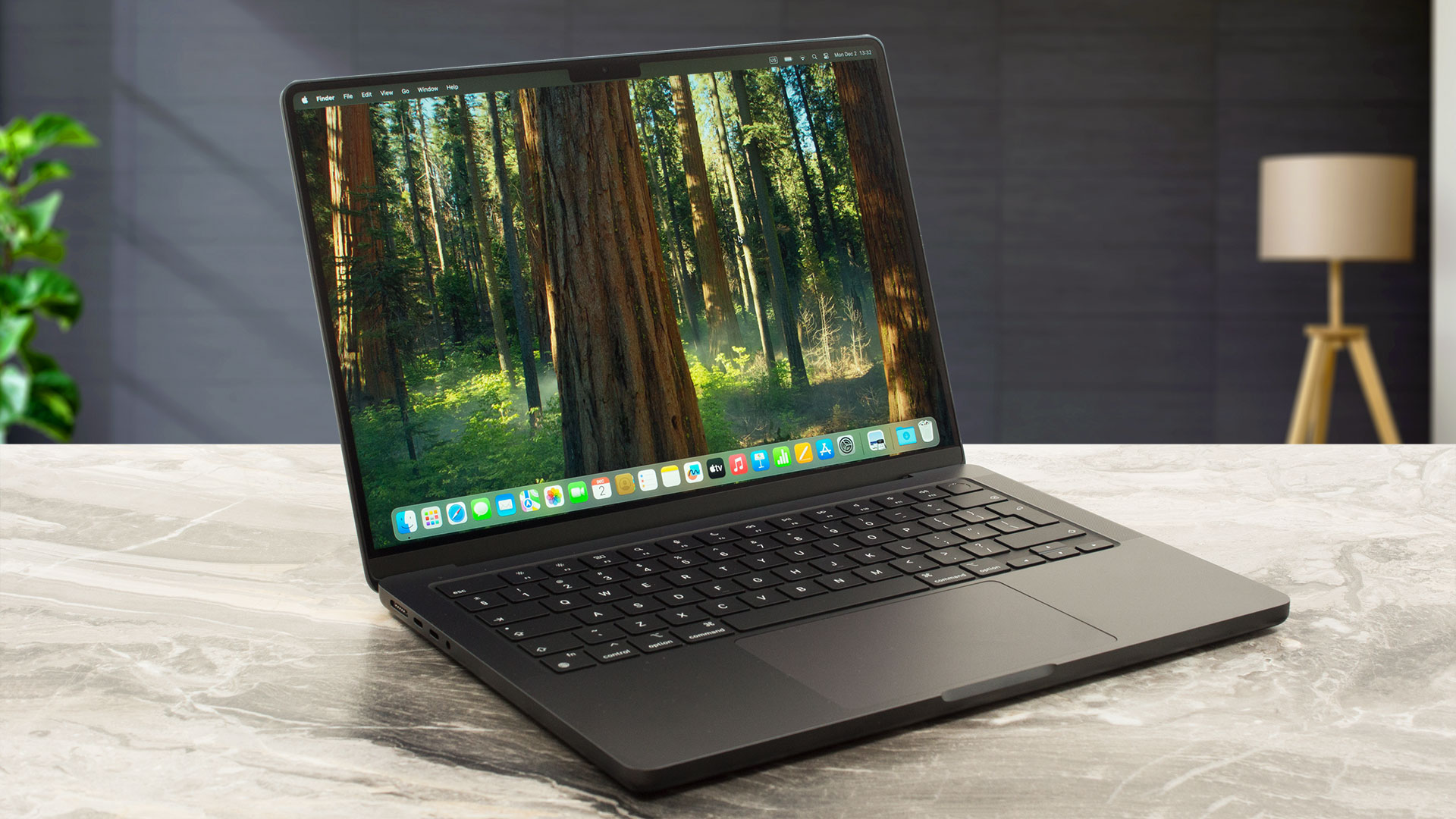 خرید لپ تاپ Apple MacBook Pro M4 به عنوان بهترین لپ تاپ برای آهنگسازی