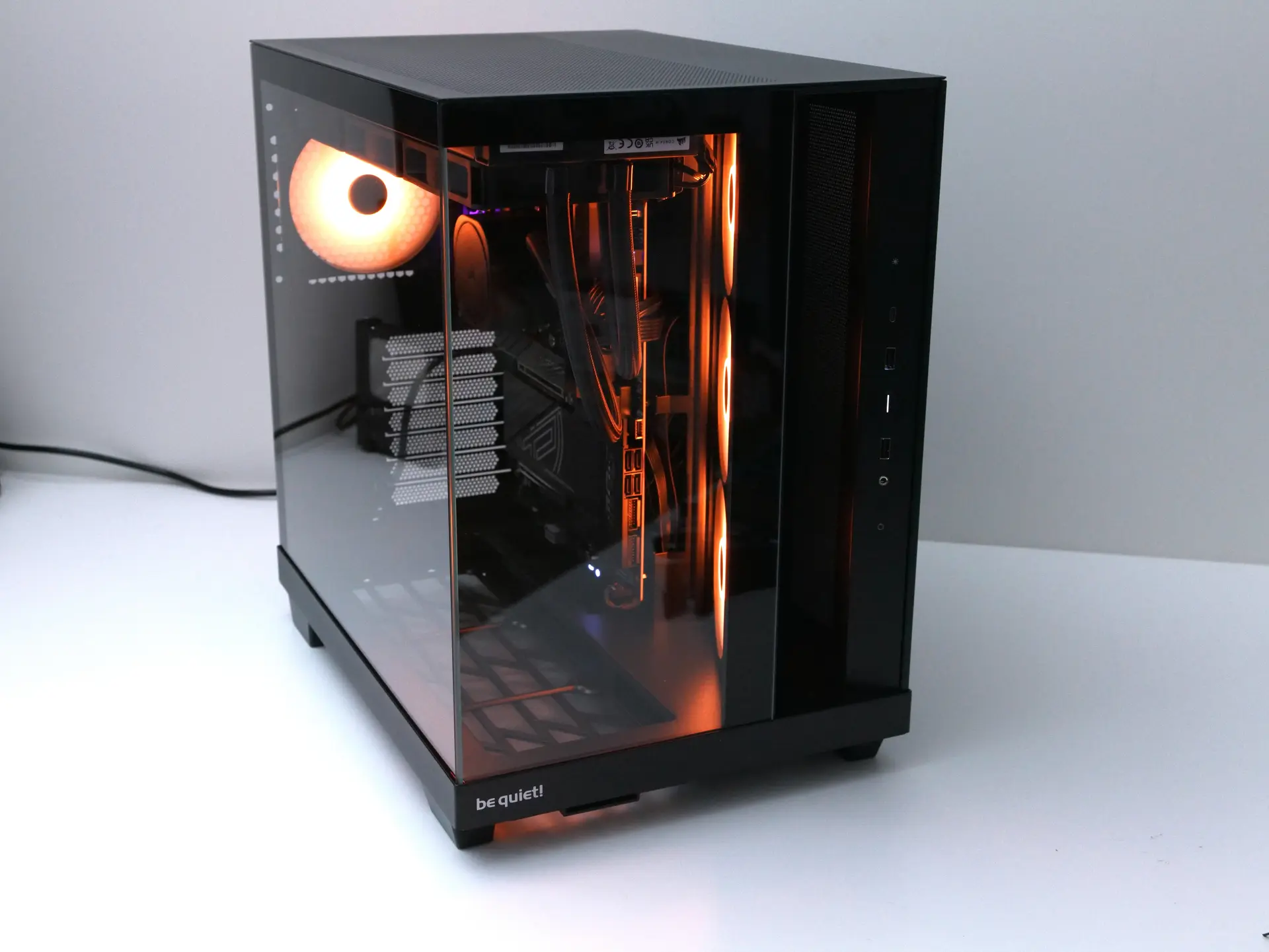 کیس Light Base 500 LX