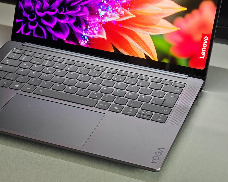 لپ‌ تاپ Lenovo Yoga Pro 7 14