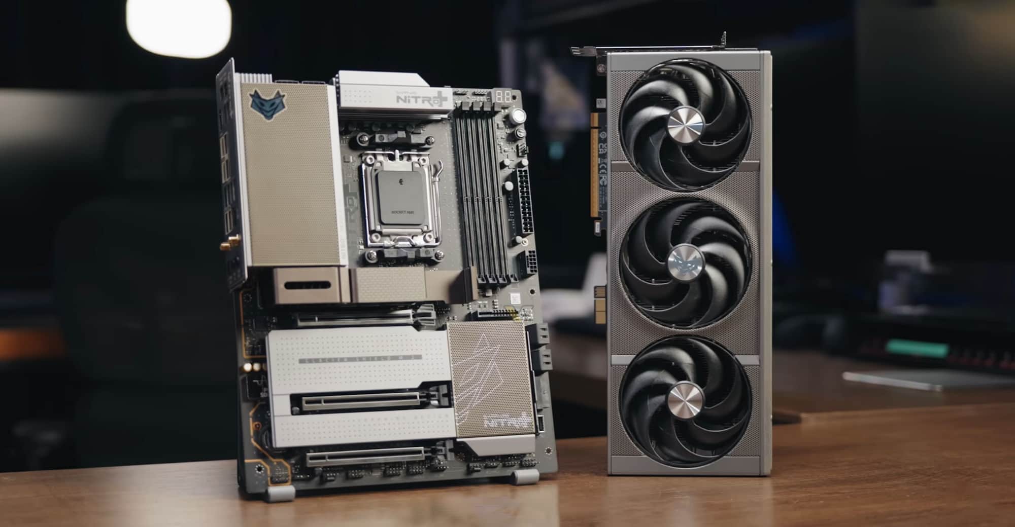 مادربرد X870E Phantom Link