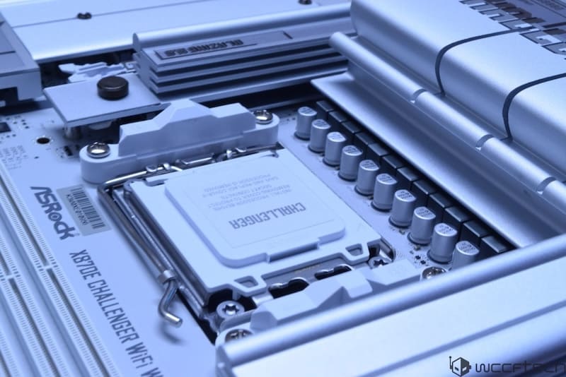 ASRock X870 Challenger WiFi White