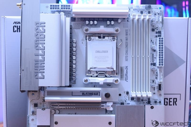 ASRock X870 Challenger WiFi White