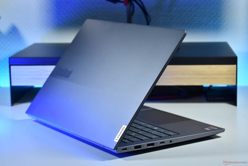 ThinkBookو ThinkPad