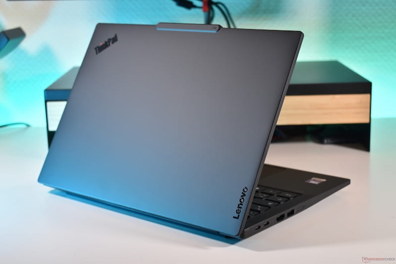 ThinkBookو ThinkPad
