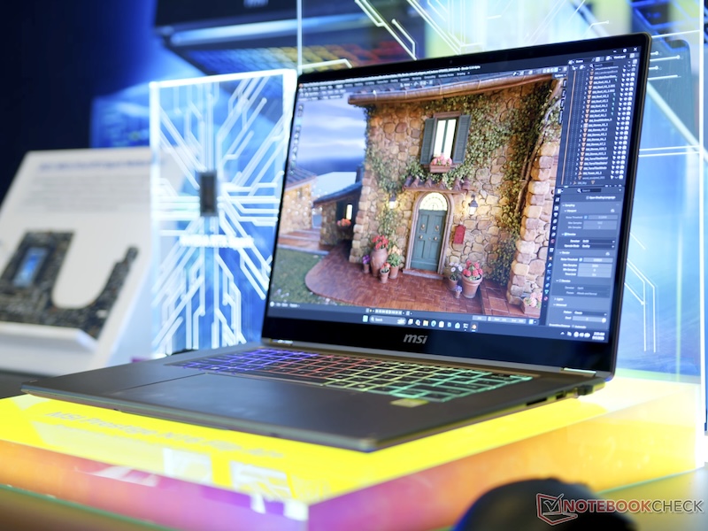 MSI Prestige N16 Flip AI+